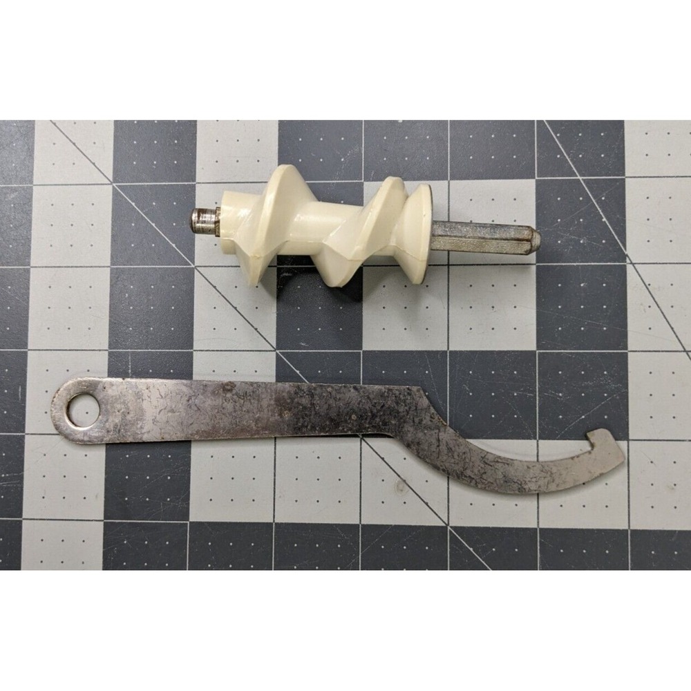 Moulinex Meat Grinder Model 252 Replacement Parts Worm Gear Auger‎ and Wrench